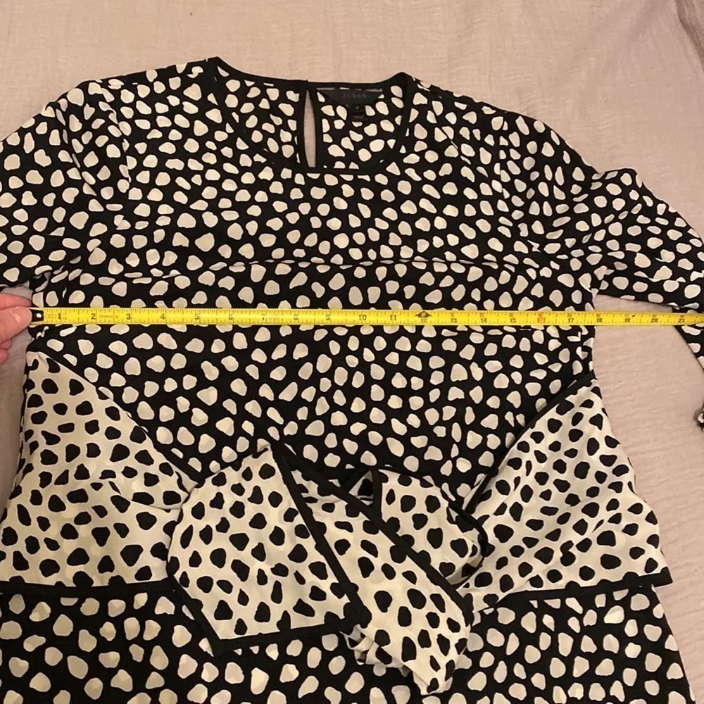 J. Crew tie front in pebble print silk blouse . Size 0 . Very good condition